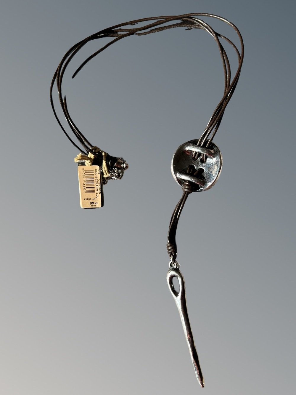 “Sew You” by UNO de 50 Genuine Leather Necklace with Silver Button & Needle - Picture 5 of 11